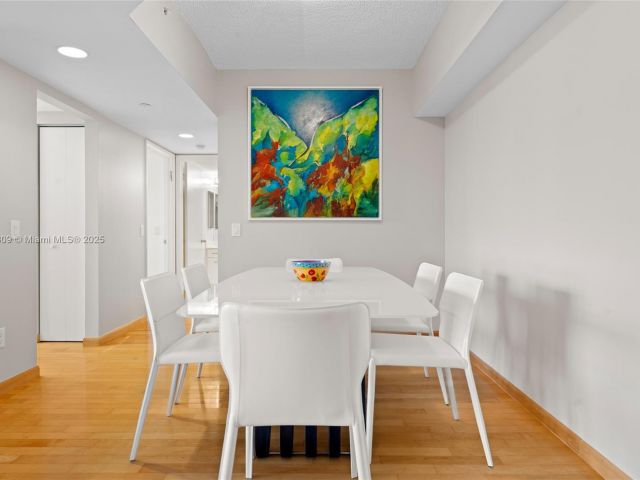 Apartment for sale  Unit #707 - photo 6106126