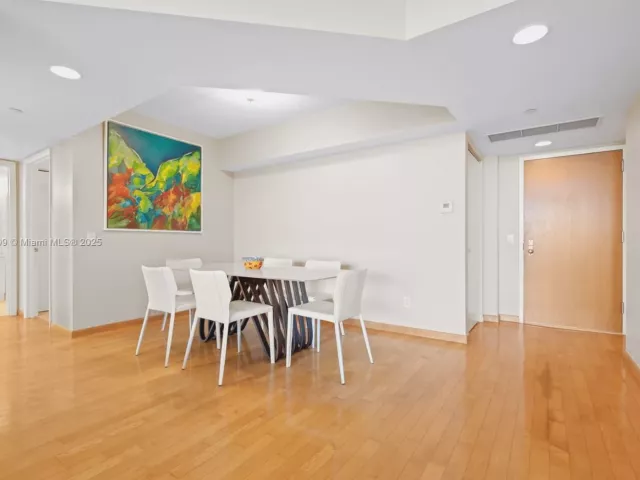 Apartment for sale  Unit #707 - photo 6106127