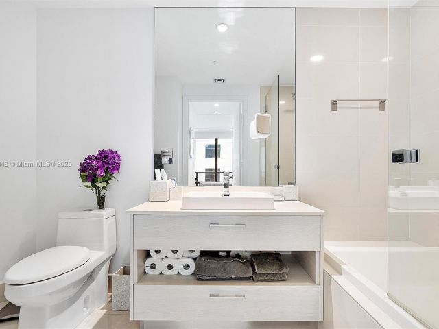 Apartment for sale  Unit #1510 - photo 6102010