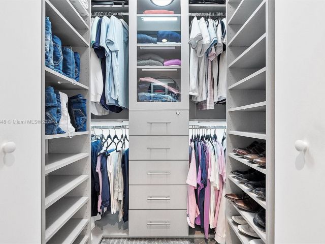 Apartment for sale  Unit #1510 - photo 6102012