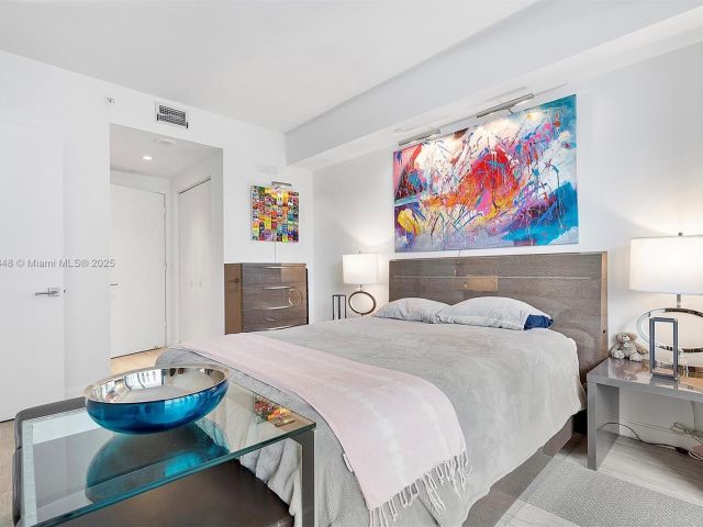 Apartment for sale  Unit #1510 - photo 6102013