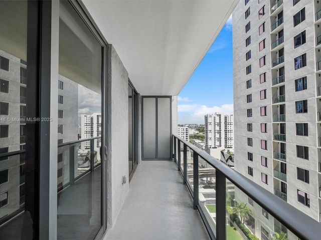 Apartment for sale  Unit #1510 - photo 6102014