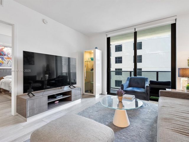 Apartment for sale  Unit #1510 - photo 6102021