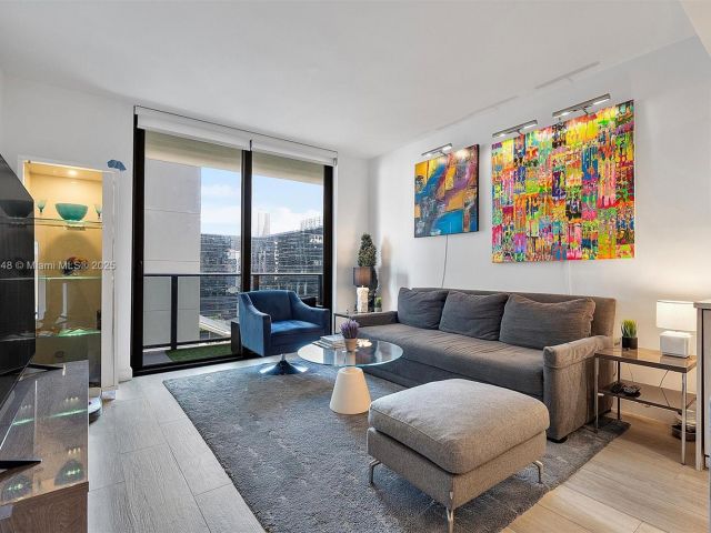 Apartment for sale  Unit #1510 - photo 6102023