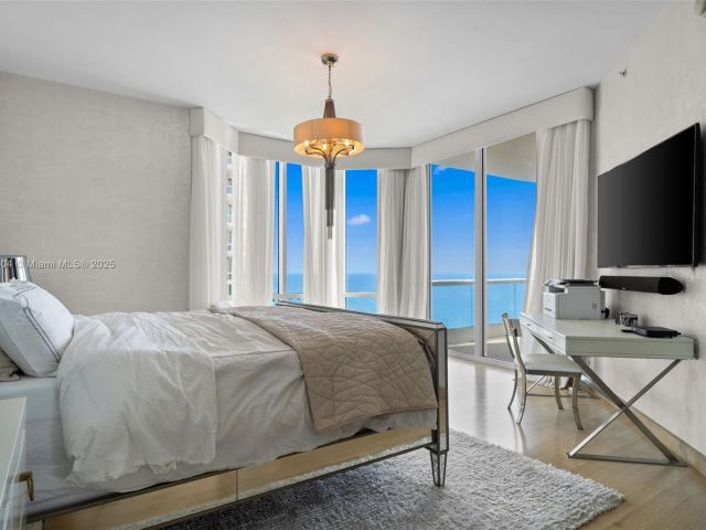 Apartment for sale  Unit #1101 - photo 6104504