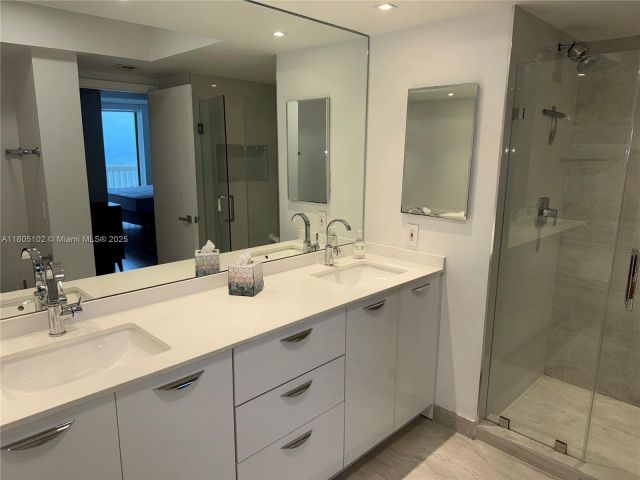 Apartment for rent  Unit #2412 - photo 6110764