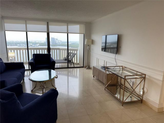 Apartment for rent  Unit #2412 - photo 6110771