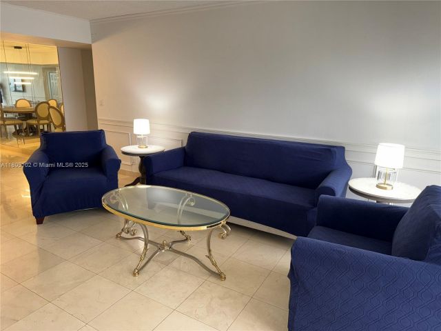 Apartment for rent  Unit #2412 - photo 6110773