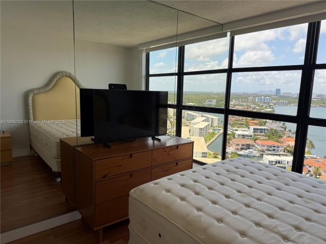 Apartment for rent  Unit #2412 - photo 6110774