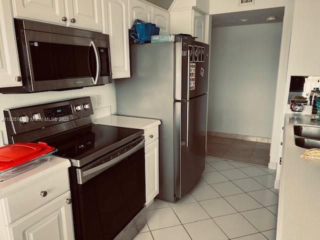 Apartment for rent  Unit #2412 - photo 6110781