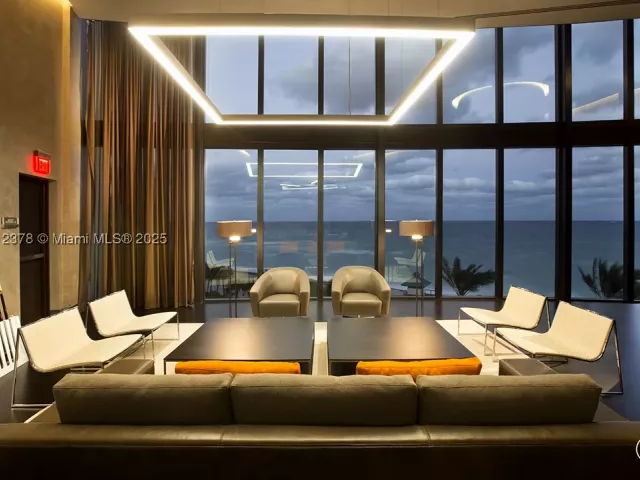 3-bedroom condo for rent in Sunny Isles Beach - 18555 Collins Ave 4603 - MondialRealty