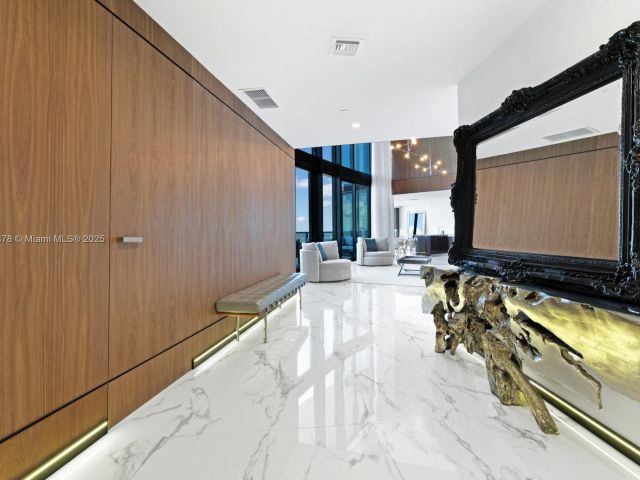 Apartment for rent  Unit #4603 - photo 6103781