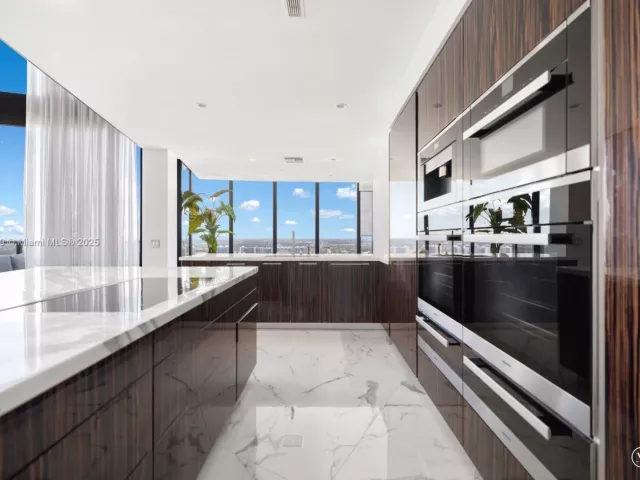 Apartment for sale  Unit #4603 - photo 6103839