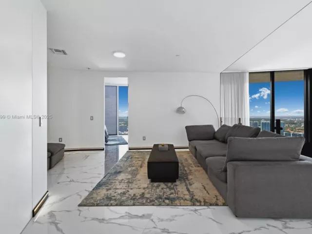 Apartment for sale  Unit #4603 - photo 6103819