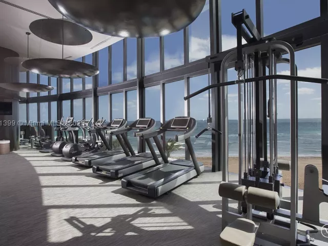 3-bedroom condo for sale in Sunny Isles Beach - 18555 Collins Ave 4603 - MondialRealty