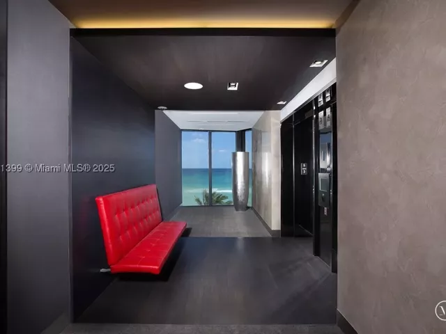 3-bedroom condo for sale in Sunny Isles Beach - 18555 Collins Ave 4603 - MondialRealty