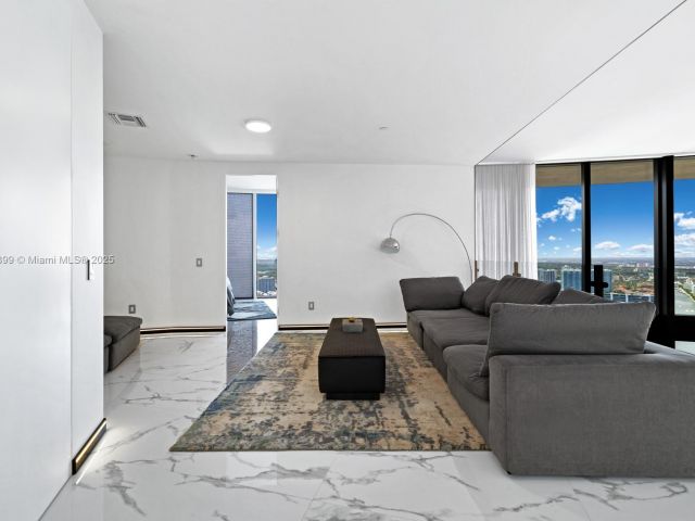 Apartment for sale  Unit #4603 - photo 6103819