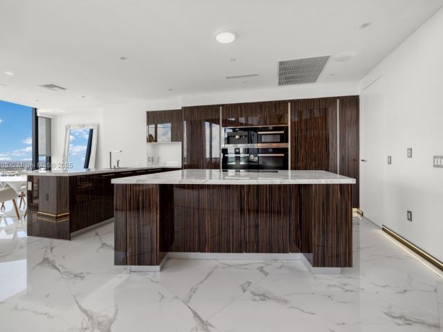 Apartment for sale  Unit #4603 - photo 6103841