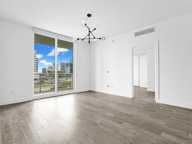 Apartment for sale  Unit #805 - photo 6112065