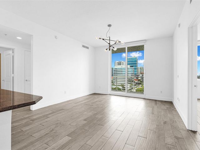 Apartment for sale  Unit #805 - photo 6112072