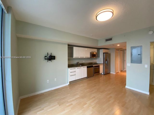 Apartment for sale  Unit #3306 - photo 6106660