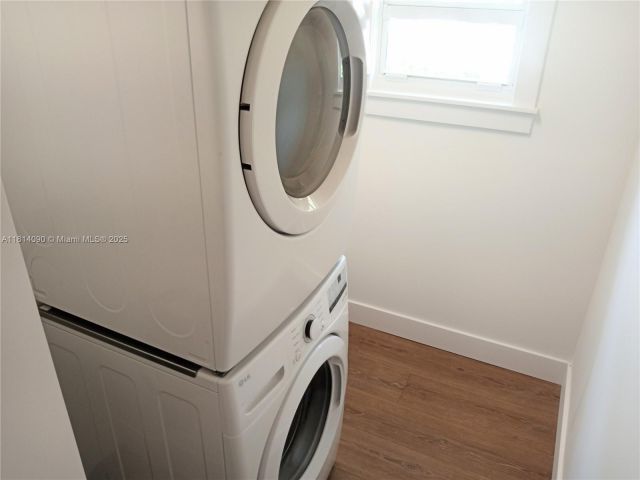 Home for sale at 117 Florida Ave - photo 6131961