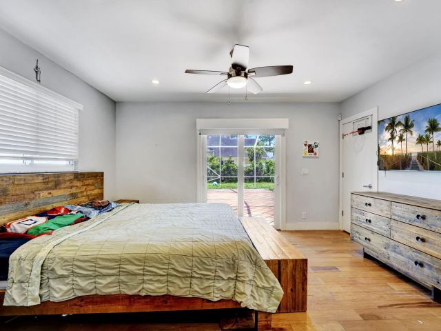 Home for sale at 1260 SW 17th Street - photo 6216386