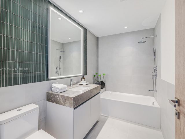 Apartment for sale  Unit #3603 - photo 6106038