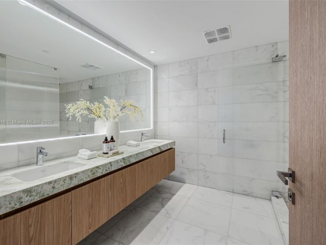 Apartment for sale  Unit #3603 - photo 6106048