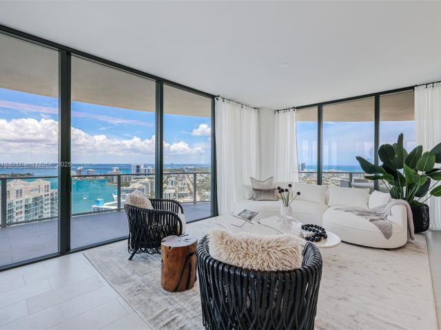 Apartment for sale  Unit #3603 - photo 6106054