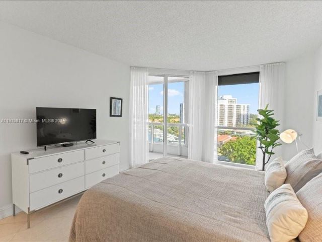 Apartment for sale  Unit #1007 - photo 6106132