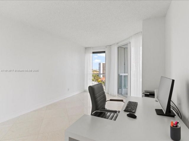 Apartment for sale  Unit #1007 - photo 6106145