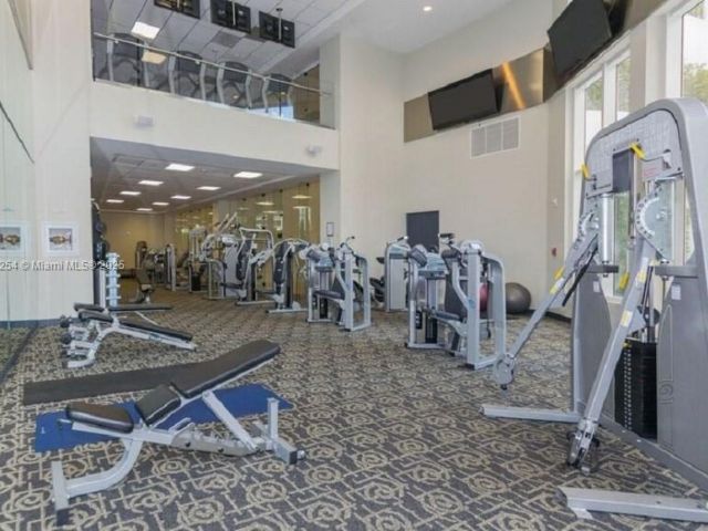 Apartment for rent  Unit #2701 - photo 6482377