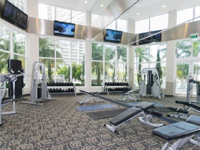 Apartment for rent  Unit #2701 - photo 6482378