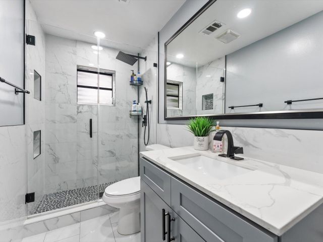 Home for sale at 4501 N Australian Avenue - photo 6115948