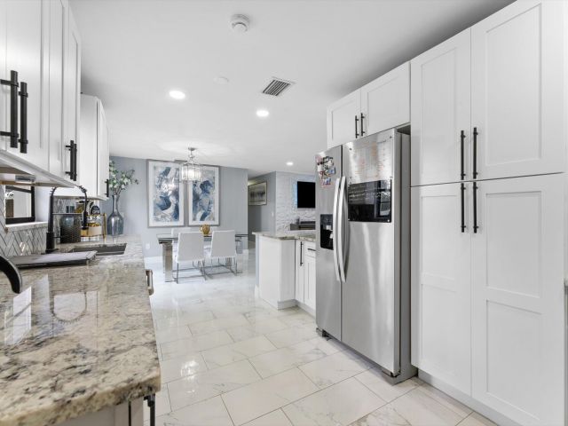 Home for sale at 4501 N Australian Avenue - photo 6115950