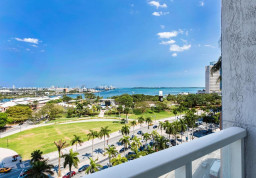 Apartment #2002 at Vizcayne