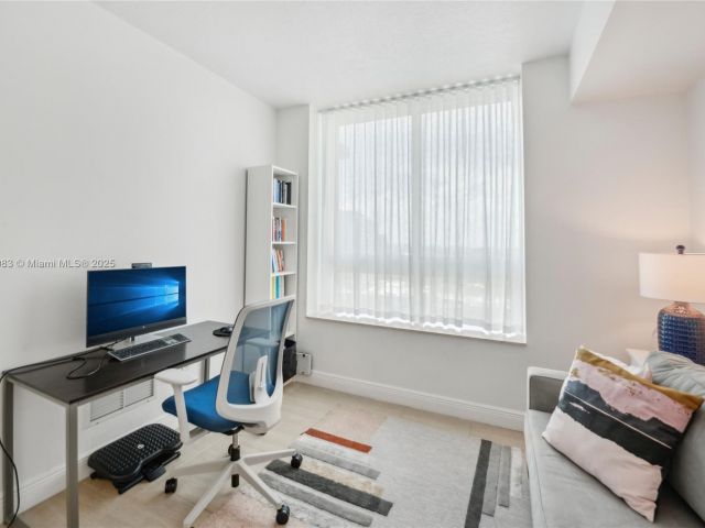 Apartment for sale  Unit #1511 - photo 6107438