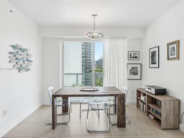 Apartment for sale  Unit #1511 - photo 6107450