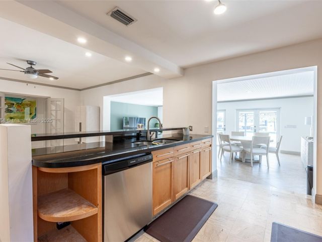 Home for rent at 1430 Stillwater Dr 1430 - photo 6105477