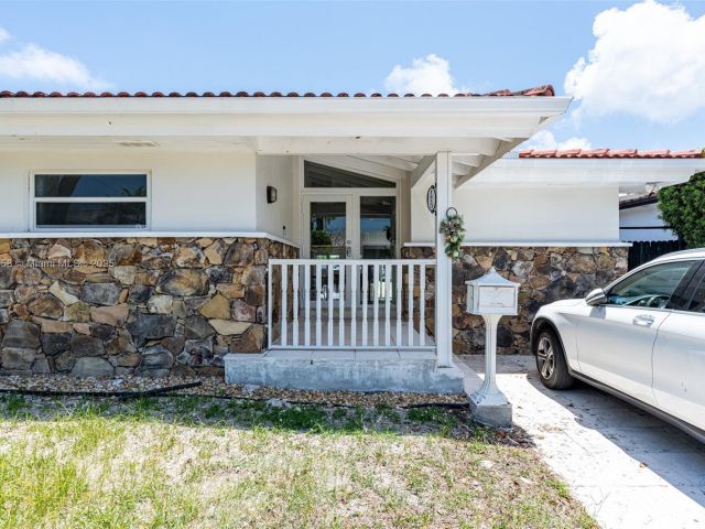 Home for rent at 1430 Stillwater Dr 1430 - photo 6105486