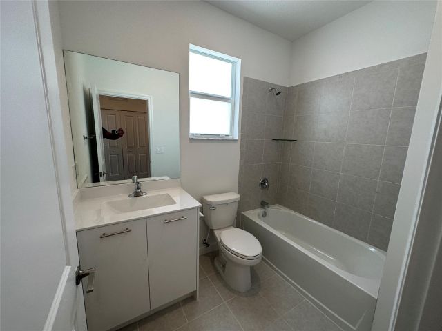 Home for sale at 2437 NW 131st Cir - photo 6105549