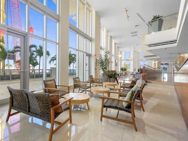 Apartment for sale  Unit #2510 - photo 6108015