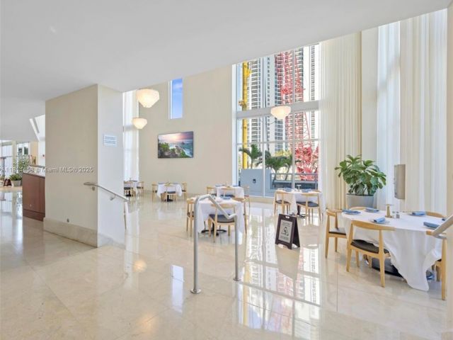 Apartment for sale  Unit #2510 - photo 6108016