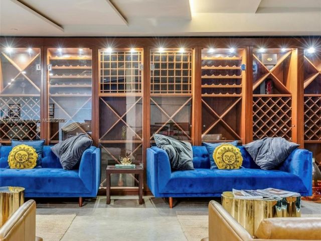 Apartment for sale  Unit #2510 - photo 6108023