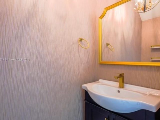 Home for sale at 3943 Mahogany Ln - photo 6104848