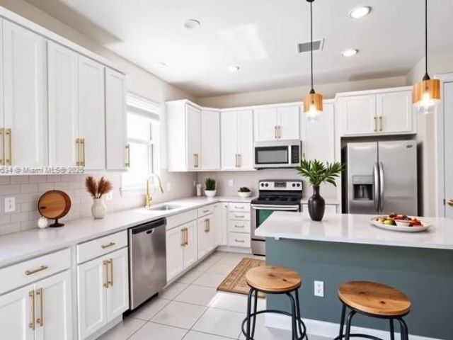 Home for sale at 3943 Mahogany Ln - photo 6104858