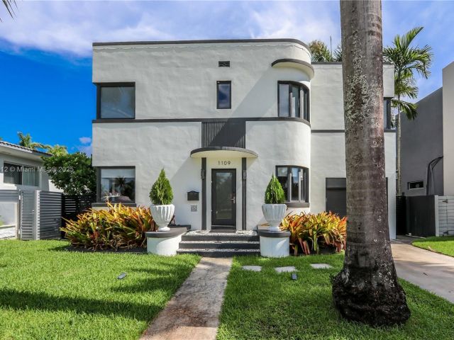 Home for rent at 1109 NE 89th St 0 - photo 6105981