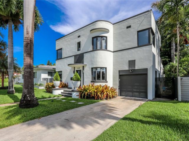 Home for rent at 1109 NE 89th St 0 - photo 6105982