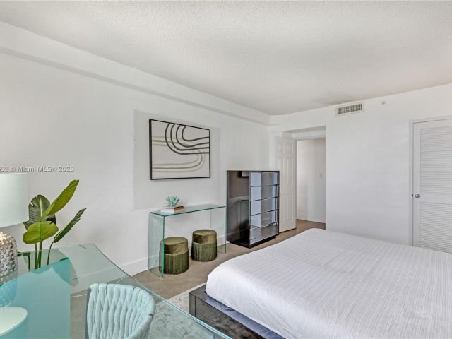 Apartment for rent  Unit #830S - photo 6106348